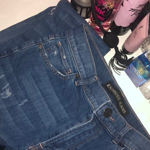 Distressed Ankle Legging - High Rise